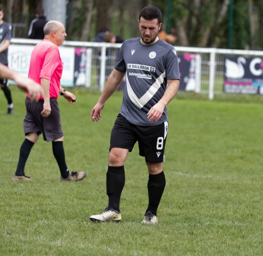 Instagram post from usdonzenac. This post is in position 8.