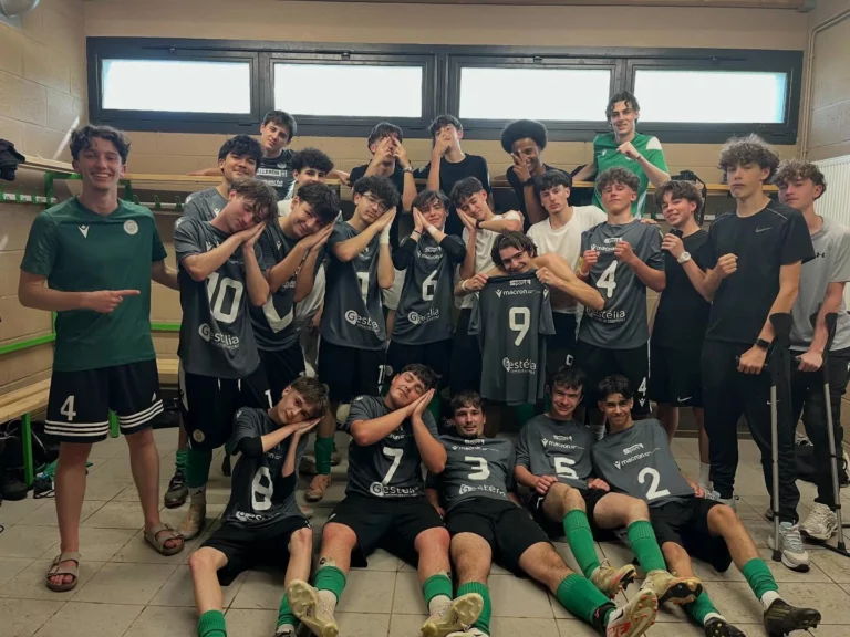 Instagram post from usdonzenac. This post is in position 0.