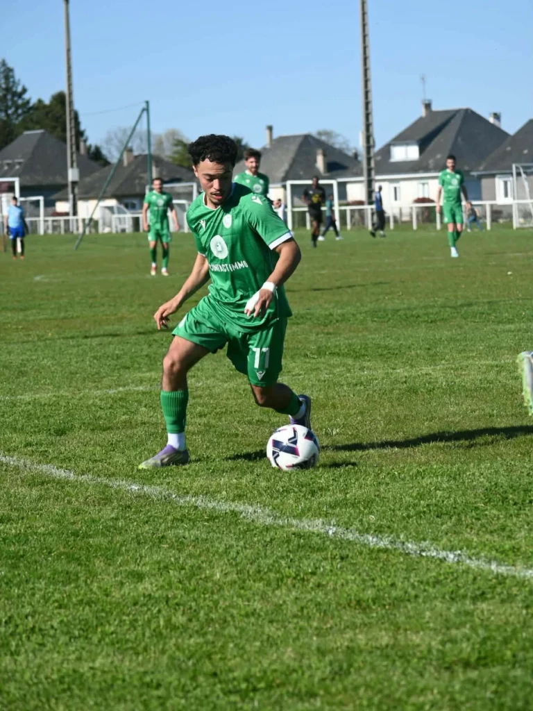 Instagram post from usdonzenac. This post is in position 7.