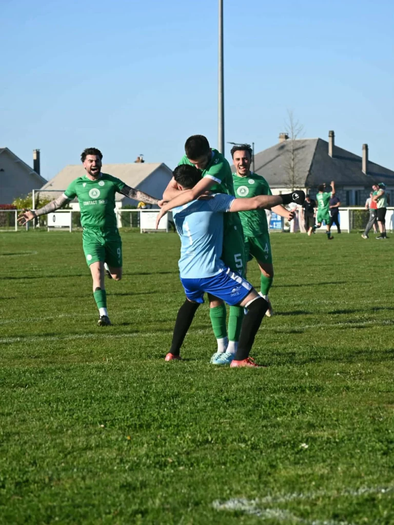 Instagram post from usdonzenac. This post is in position 16.